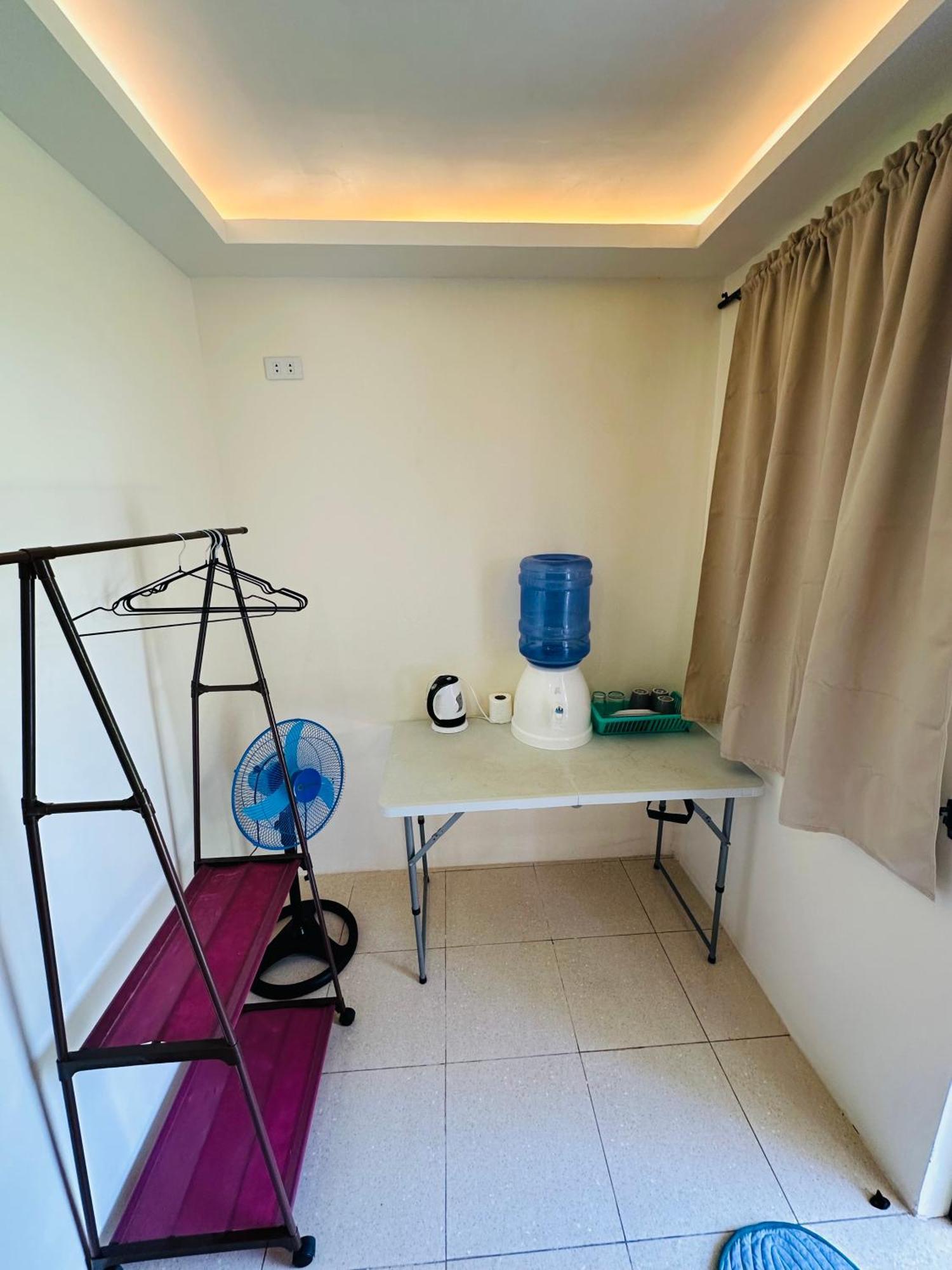 Cris & Mar Homestay Burgos  Экстерьер фото